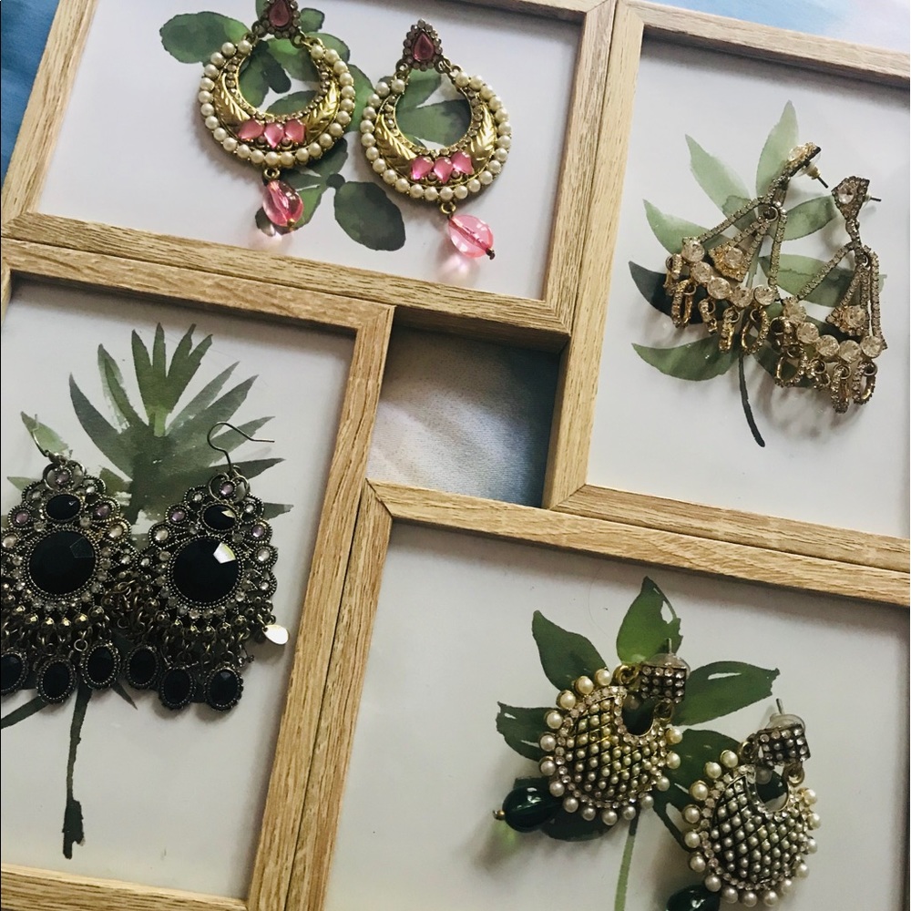 Earrings! Earrings! Earrings!